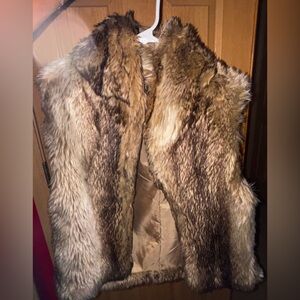 Women's Faux Fur Vest - Brown